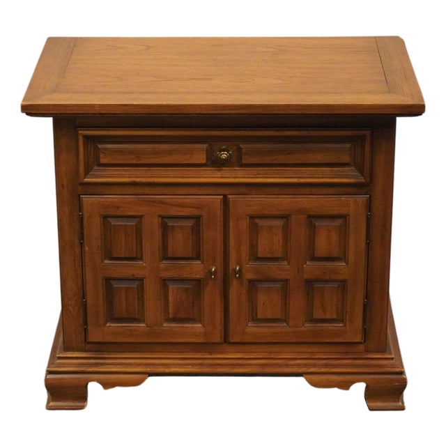 Thomasville Furniture Monterey Collection Spanish Mediterranean 27" Cabinet Nightstand 430-13 For Sale