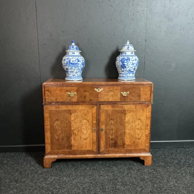 Victorian Walnut Cupboard, 1850s, in Good conditions. Designed before 1890