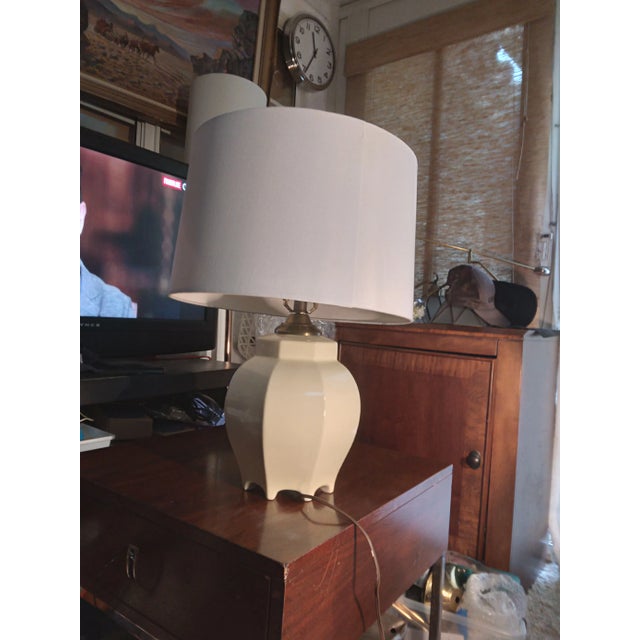 Moving Sale1960's Mid-Century Modern Glazed Cream Color Ceramic Table Lamp For Sale - Image 9 of 9