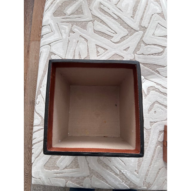 Vintage Stetson Leather Waste Basket and Tissue Box Cover Set For Sale In Orlando - Image 6 of 8