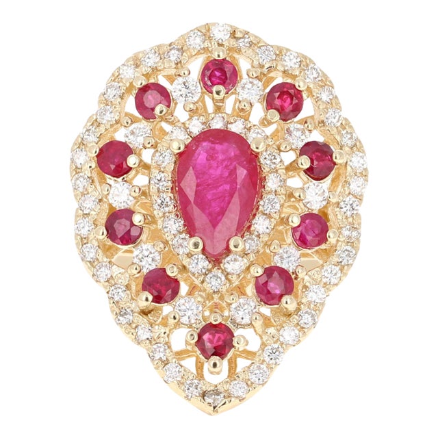 Roshe Jewels 3.38 Carat Ruby Diamond 14 Karat Yellow Gold Cocktail Ring, Size 7 For Sale