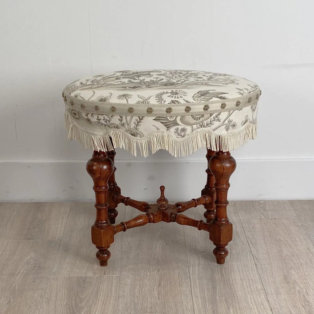 A 19th Century Italian Baroque oval stool