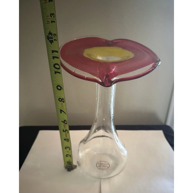 Bring timeless Italian elegance into your space with this stunning vintage Murano art glass vase, crafted in the iconic...