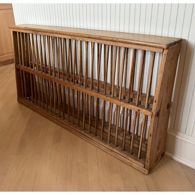 Antique English Pine Edwardian Plate Rack for 50 Dishes For Sale - Image 4 of 17