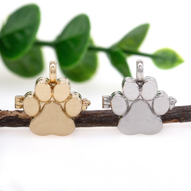 Contemporary Gold Paw Locket Pendant in Solid 14k Yellow Gold For Sale - Image 3 of 10