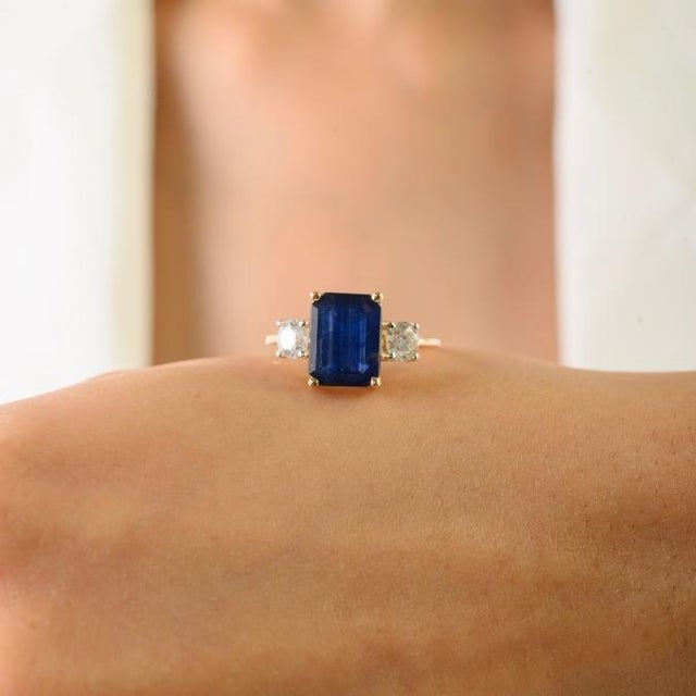 3.35 Ct Emerald Cut Royal Sapphire & Diamond Trilogy Ring Size 6.5 in 14k Gold For Sale - Image 4 of 14