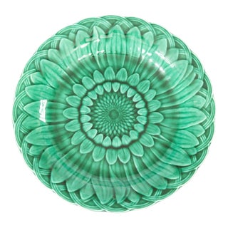 19th Century English Wedgwood Majolica Green Sunflower Plate For Sale