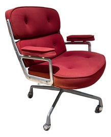 Example of Eames Side Chairs