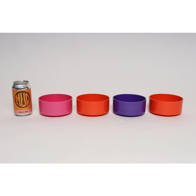 Set of Four Vintage Purple, Orange and Pink Melamine "Max" Bowls by Massimo Vignelli for Heller For Sale - Image 9 of 14