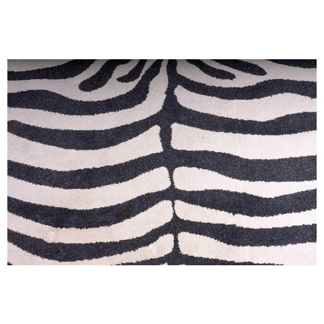 Rectangular zebra rug Aland MEASURES Width 200cm Depth 290cm