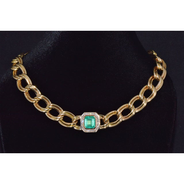 Gia Certified Natural 6.91Cts Colombian Emerald & Diamond 14k Italian Gold Statement Necklace For Sale - Image 11 of 13