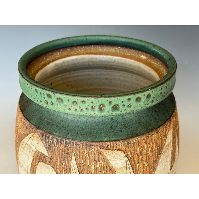 Mid-Century Joel Edwards Large Studio Pottery Lidded Jar For Sale - Image 11 of 15