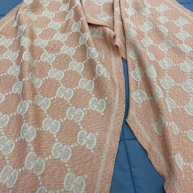 Orange and Pink Wool Gucci Continuous Logo Scarf For Sale - Image 9 of 10
