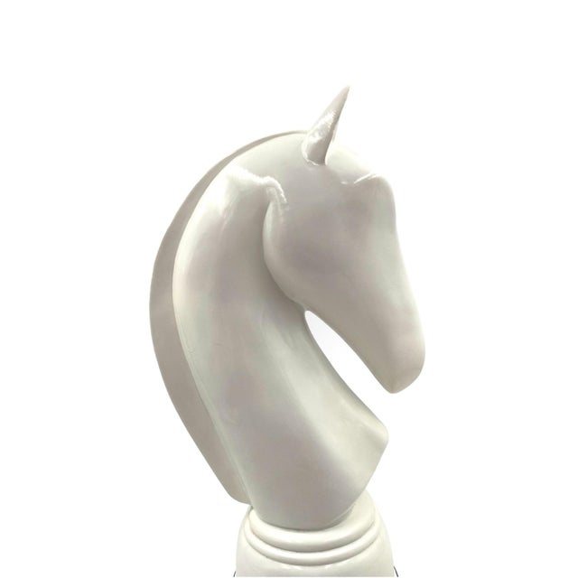 White Resin Chess Horse Sculpture, Italy 1970s For Sale - Image 6 of 10