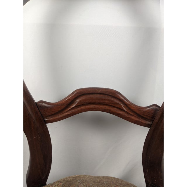 Antique Victorian Carved Wood Side Chair With Portrait Medallion & Figured Wood For Sale - Image 12 of 17