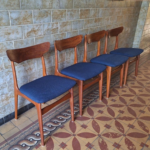 Randers Møbelfabrik Mid-Century Danish Teak Dining Chairs from Schionning and Elgaard, 1960s, Set of 4 For Sale - Image 4 of 14