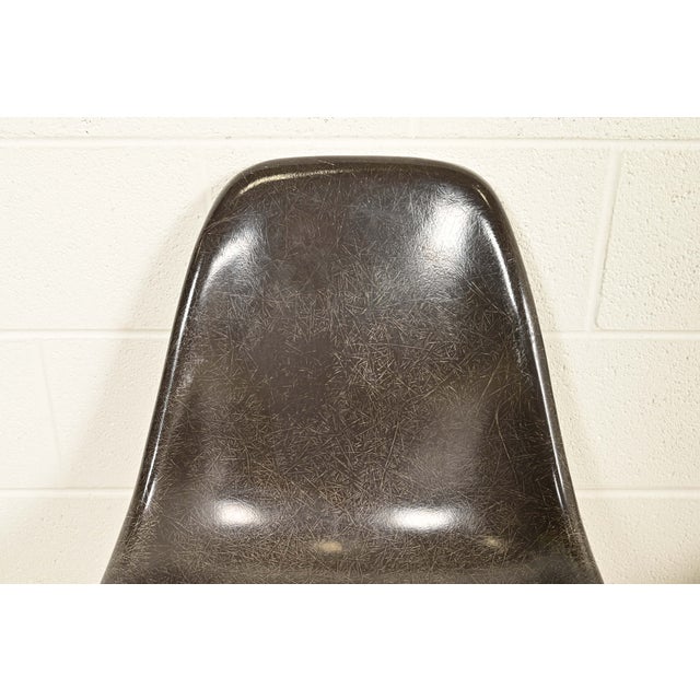 Charles & Ray Eames for Herman Miller DSS Seal Brown Stacking Shell Chairs | Pair For Sale In South Bend - Image 6 of 17