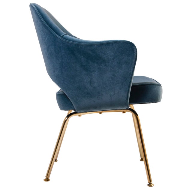 Mid-Century Modern Saarinen Executive Arm Chair in Pavo Velvet, Gold Edition For Sale - Image 3 of 8