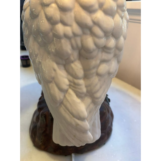 Figurative Vintage Majolica Owl Lamp Made in Italy by Mottahedeh Including Shade For Sale - Image 3 of 13