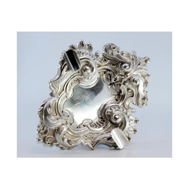 Silver Ashtray with High Reliefs, in Good conditions. Designed 1920 to 1949