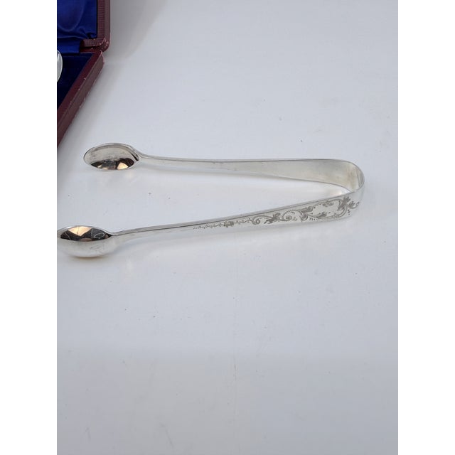 Antique John Round and Sons Sterling Silver Coffee Spoons and Sugar Tongs w/ Case Circa 1905 - Set of Six For Sale - Image 4 of 16