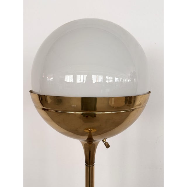 Brass and Glass Globe Floor Lamp from Vereinigte Werkstätten München, 1970s For Sale - Image 10 of 18