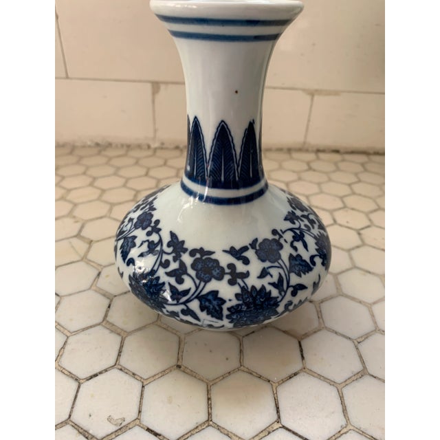 Shabby Chic Blue & White Porcelain Floral Chinoiserie Vase For Sale - Image 3 of 6