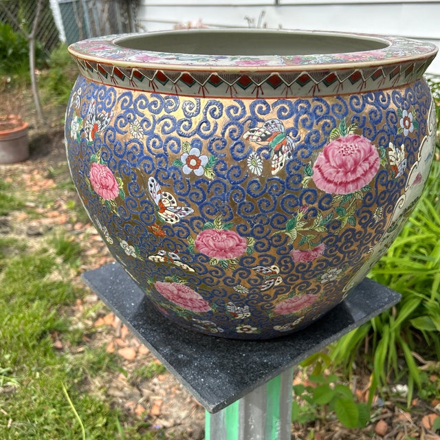 This vintage large hand-painted medallion Chinese Famille Rose fishbowl/jardiniere is a handmade collectible piece...