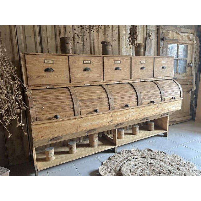 Discover the timeless elegance of our exceptional solid fir seed cabinet. Carefully designed, this piece of furniture...