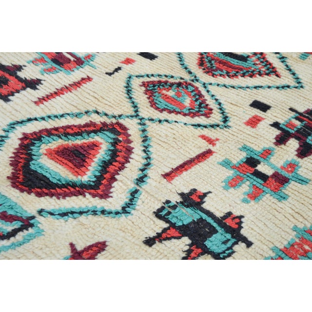 Mid 20th Century Vintage Moroccan Rug - 8'10'' X 4'2'' For Sale - Image 10 of 11