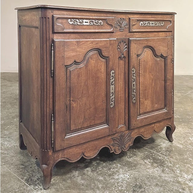 French Provincial 18th Century Country French Buffet For Sale - Image 3 of 16