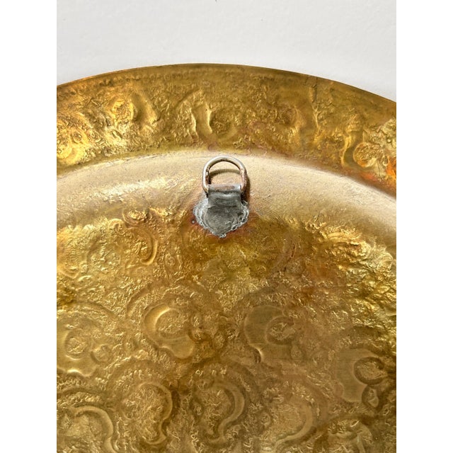 1980s Vintage Etched Brass Tray – Tabletop Entertaining Decor – Boho Chic For Sale - Image 5 of 7