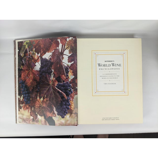 1980s 1988 Sotheby's World Wine Encyclopedia by Tom Stevenson – Vintage Illustrated Hardcover For Sale - Image 5 of 9