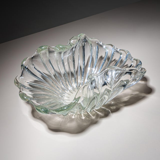 Flower-Shaped Glass Bowl, Attributed to Seguso Vetri D’Arte, Italy, Mid-20th Century For Sale In New York - Image 6 of 7