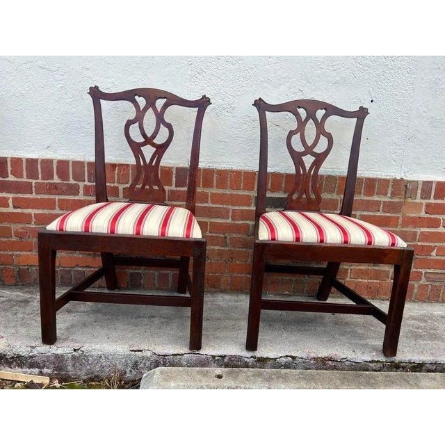 18th Century Pair of English Antique Chippendale Style Mahogany Side Chairs For Sale In Washington DC - Image 6 of 13