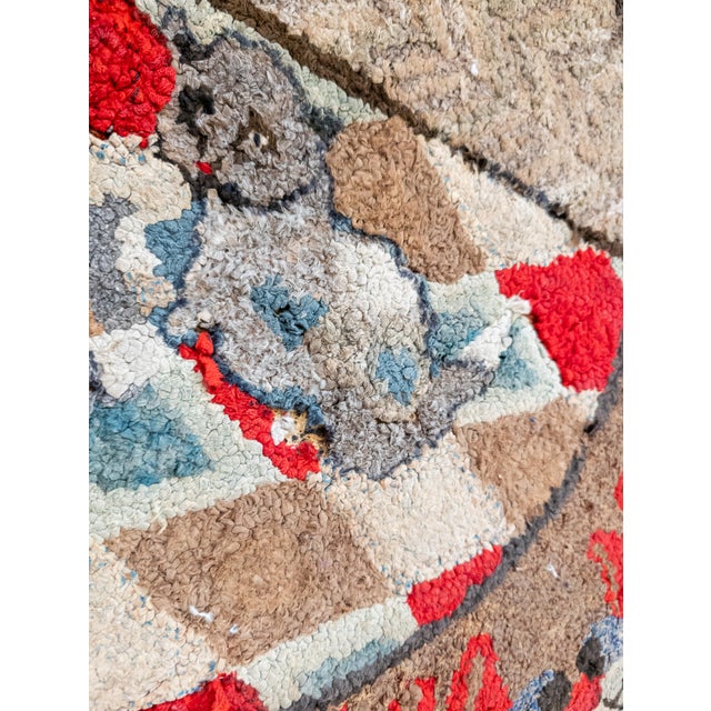 19th or 20th Century American Folk Art Hooked Rug With Cat and Two Kittens For Sale - Image 12 of 14