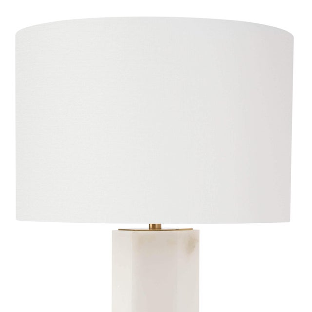 Traditional Regina Andrew Stella Alabaster Table Lamp For Sale - Image 3 of 7