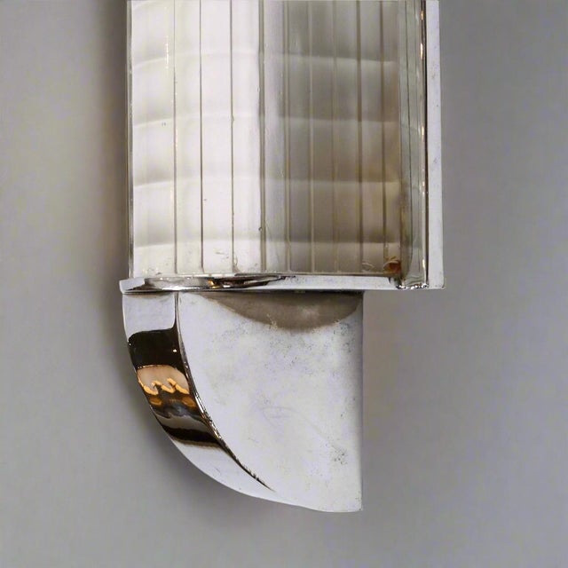 1930s Early 20th Century Art Deco Period Wall Sconce France For Sale - Image 5 of 7