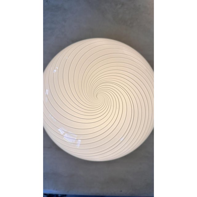 White Swirl Murano Glass Table Lamp with Brass Bases, 1970s For Sale - Image 9 of 18