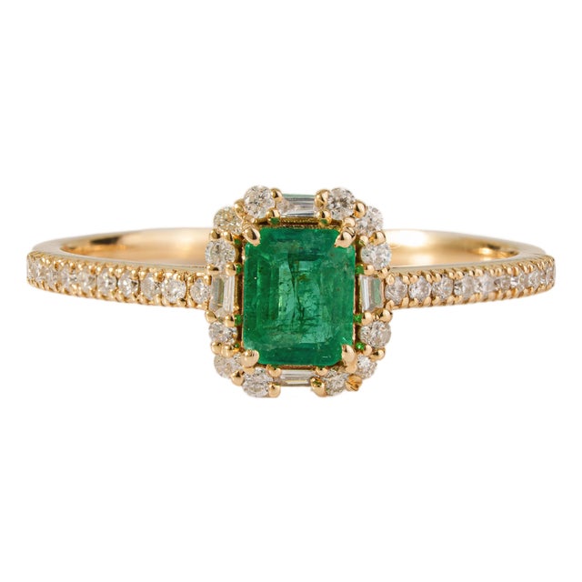 14k Yellow Gold Emerald Diamond Modern Proposal Ring in 14k Yellow Gold Size 5 For Sale