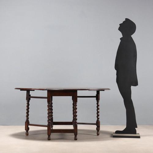 Small Antique English Table in Walnut and Painted Oak, 1800s For Sale - Image 3 of 13