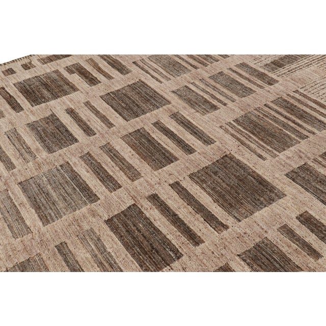 Looking for a custom size? For more information on customization capabilities, please reach out to custom@chairish.com....