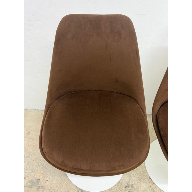 Eero Saarinen Fully Upholstered Tulip Side Chairs for Knoll - Set of Four For Sale - Image 10 of 17