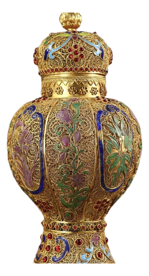Mid 18th Century Exquisite Chinese Gilt Silver Filigree Gem-Set Covered Ginger Jar, "Qianlong" Mark