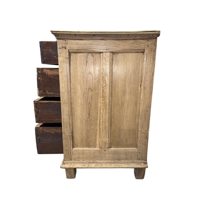 18th Century 18th Century English Bleached Oak Chest of Drawers For Sale - Image 5 of 7