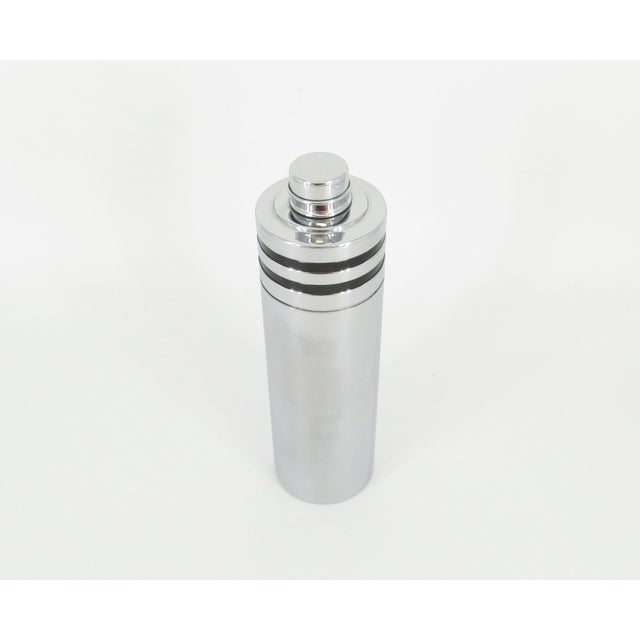 Art Deco 1930s Art Deco Chrome Cocktail Shaker by Evercraft For Sale - Image 3 of 8