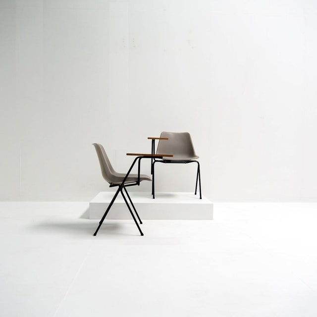 Pair of funky chairs designed by Robin Day for the Italian brand Tecno. This piece has an attribution mark, I am sure that...