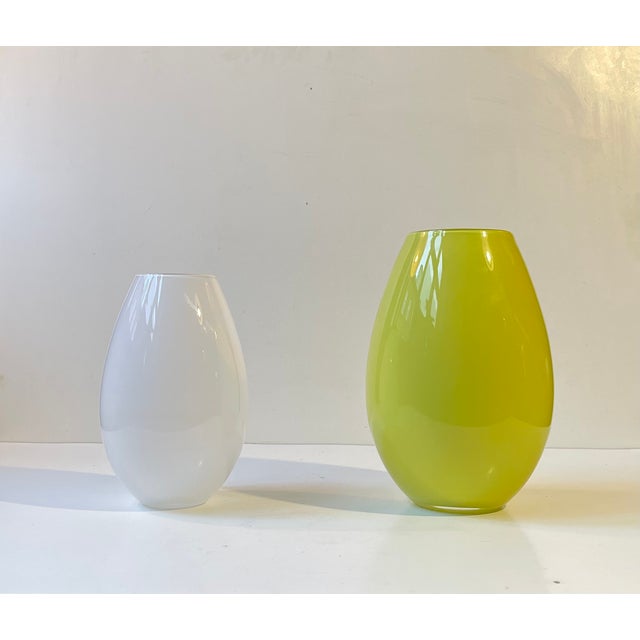 Green and White Glass Cocoon Vases by Peter Svarrer for Holmegaard, Set of 2 For Sale - Image 9 of 9