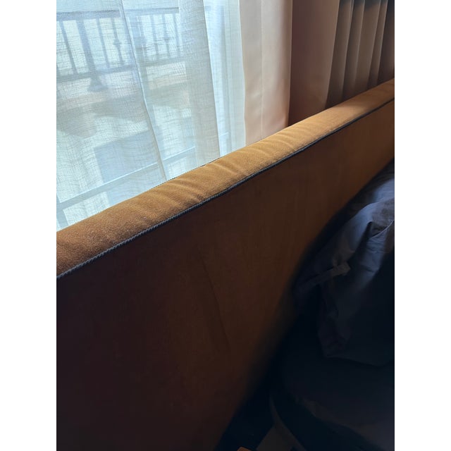 Mid-Century Modern Custom Wall to Wall Velvet Headboard and Walnut King Sized Bed Frame For Sale - Image 3 of 5