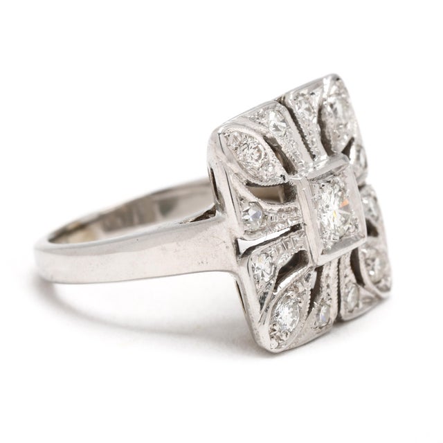 Stones: diamonds, 13 stones round brilliant and single cut round 1.5 - 3 mm approximately .30 total carats G-H color,...